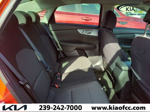 Used 2022 Kia Forte LXS FWD image 10