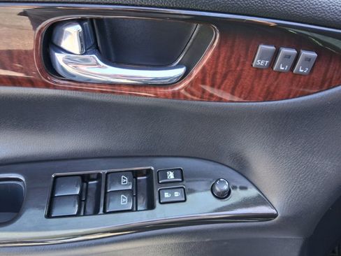 Used 2017 INFINITI QX50 2WD w/ Technology Package image 14