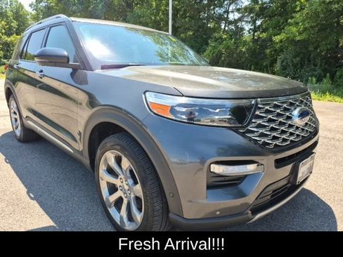 Used 2020 Ford Explorer Platinum w/ Premium Technology Package AWD/4WD image 15