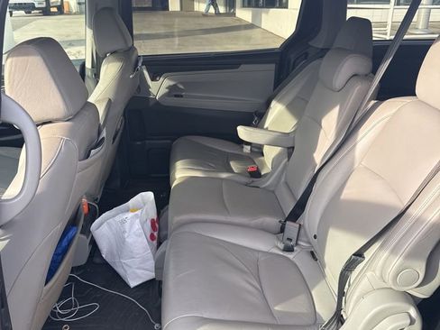 Used 2019 Honda Odyssey EX-L image 12