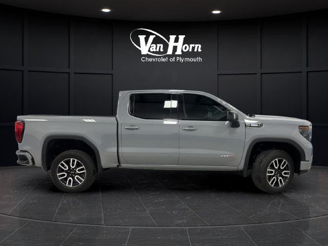 Used 2024 GMC Sierra 1500 AT4 w/ Technology Package AWD/4WD image 8