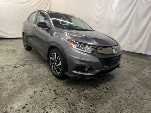 Used 2019 Honda HR-V Sport image 2