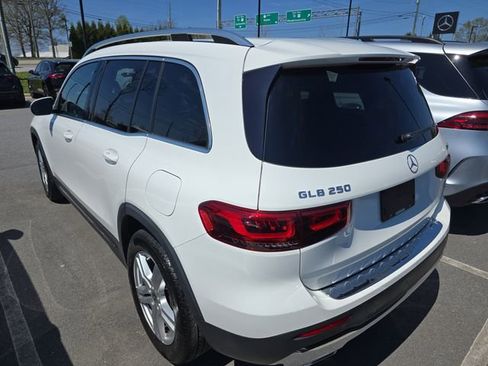 Certified 2022 Mercedes-Benz GLB 250 4MATIC image 3