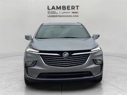 Used 2024 Buick Enclave Essence w/ Experience Buick Package FWD image 8