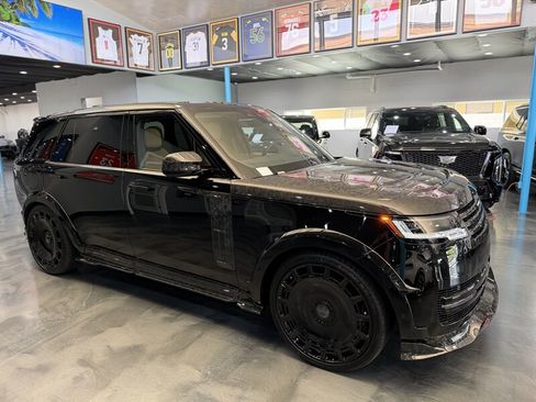 Used 2026 Land Rover Range Rover Long Wheelbase SE AWD/4WD image 3