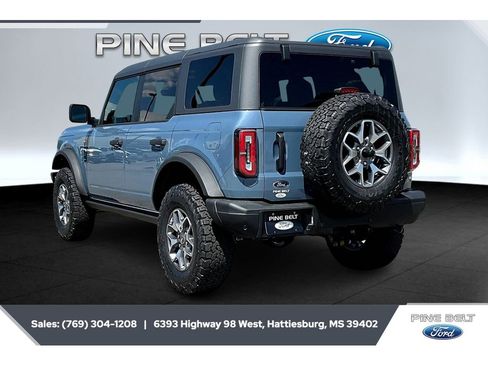 New 2025 Ford Bronco Badlands AWD/4WD image 2