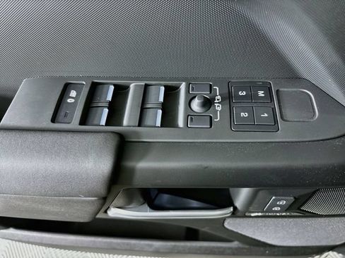 New 2026 Land Rover Defender 110 S AWD/4WD image 19