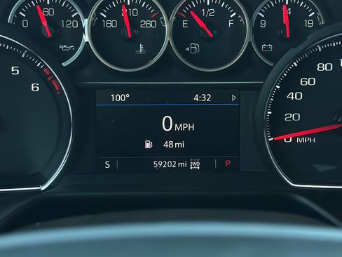 Used 2021 Chevrolet Tahoe LT w/ Luxury Package AWD/4WD image 14