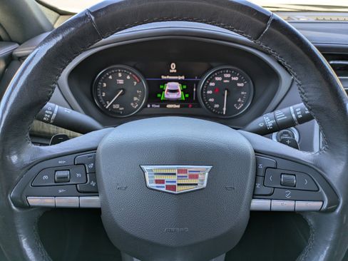 Used 2021 Cadillac XT4 Premium Luxury image 24