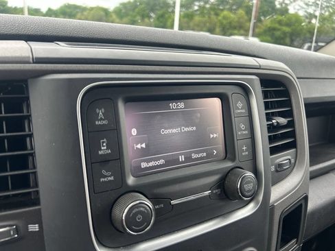 Used 2022 RAM 1500 Express w/ Express Value Package AWD/4WD image 12