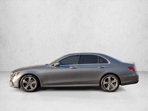 Used 2018 Mercedes-Benz E 300 image 9