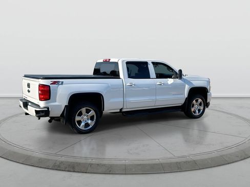 Used 2018 Chevrolet Silverado 1500 LT w/ All Star Edition AWD/4WD image 8