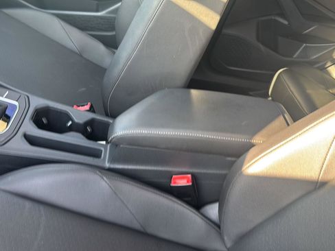 Used 2019 Volkswagen Jetta SE image 16