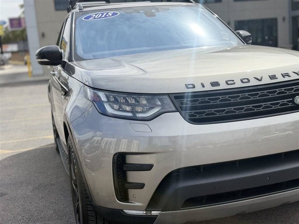 Used 2018 Land Rover Discovery HSE AWD/4WD image 13