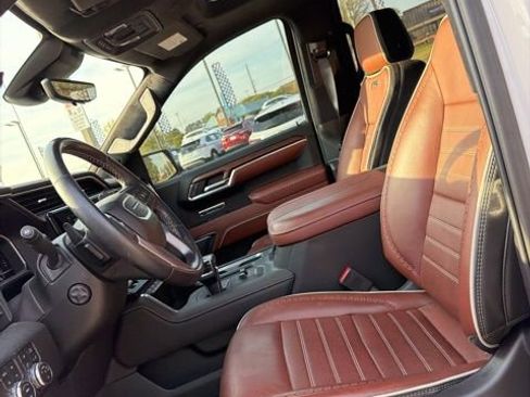Used 2023 GMC Sierra 1500 Denali Ultimate image 14