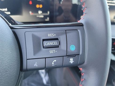 New 2026 Nissan Kicks SR FWD image 8