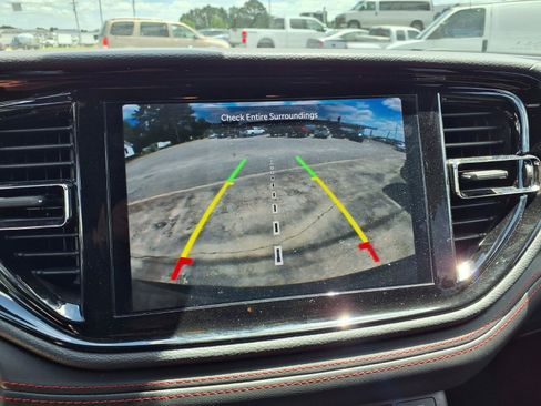 Used 2025 Dodge Durango GT RWD image 23