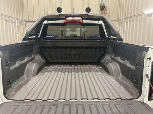 Used 2025 Chevrolet Colorado Trail Boss AWD/4WD image 30