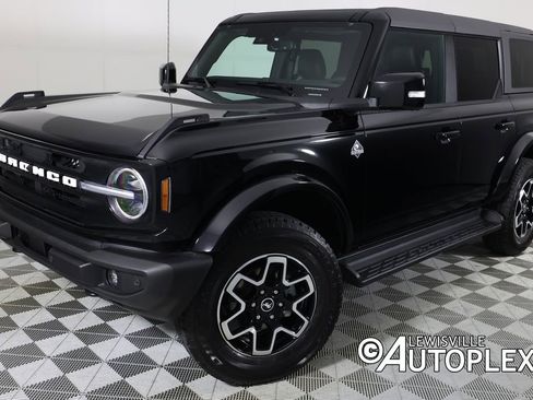 Used 2025 Ford Bronco Outer Banks image 1