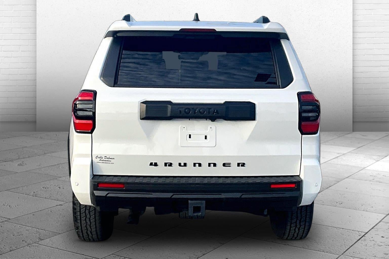 Used 2026 Toyota 4Runner TRD Off-Road Premium AWD/4WD image 3