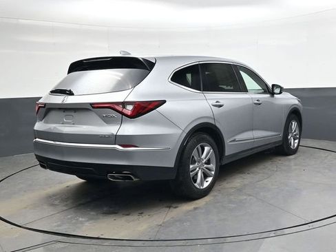 Used 2024 Acura MDX SH-AWD image 4