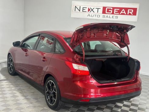 Used 2014 Ford Focus SE w/ Equipment Group 201A FWD image 30