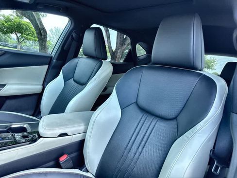 Used 2024 Lexus NX 250 FWD w/ Cold Area Package image 14