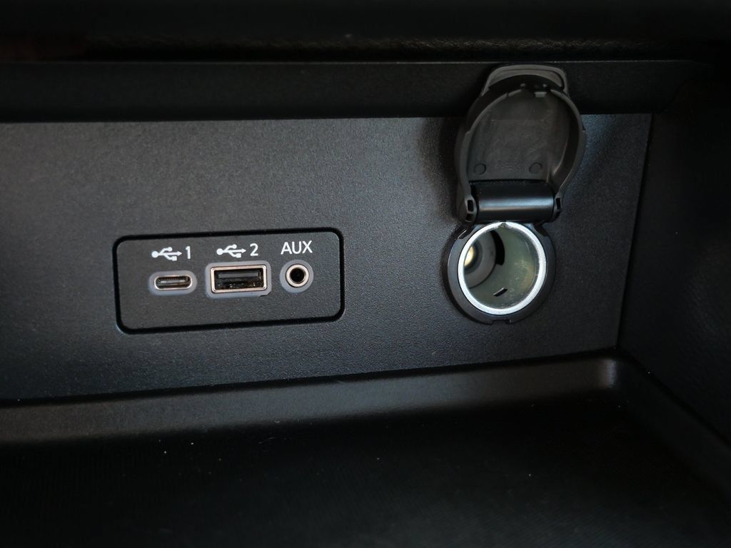 Used 2022 Nissan Sentra SV FWD image 19