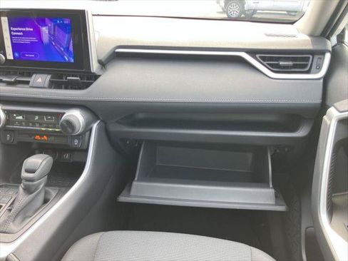 Certified 2025 Toyota RAV4 LE FWD image 15