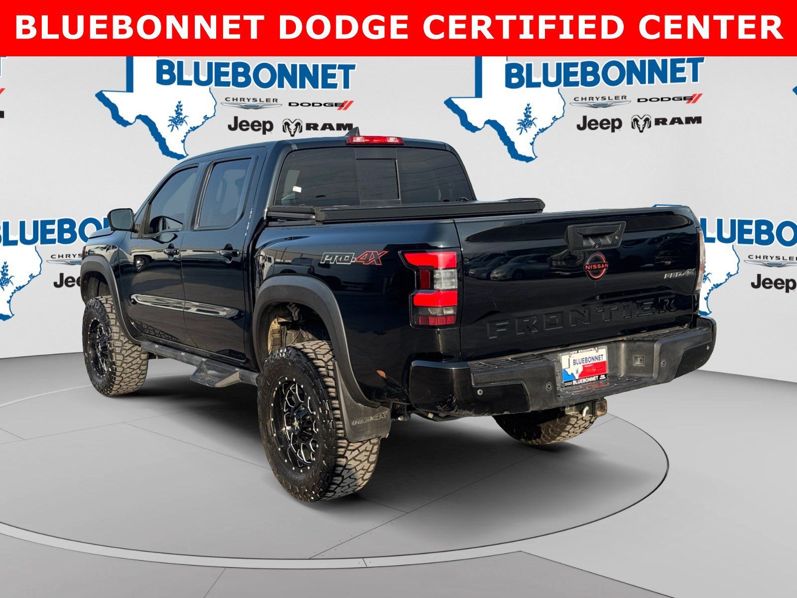 Used 2023 Nissan Frontier PRO-4X w/ Pro Convenience Package AWD/4WD image 7