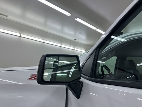 Used 2020 Chevrolet Silverado 1500 LT Trail Boss image 15