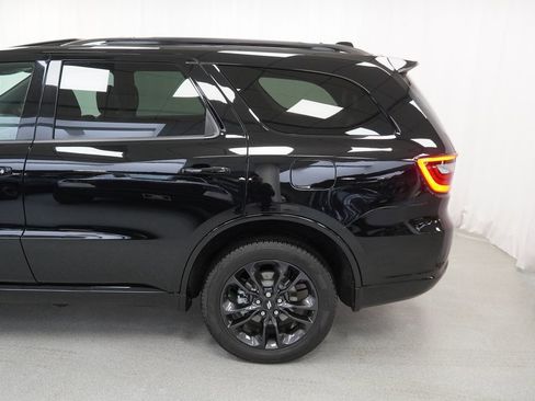 Certified 2025 Dodge Durango GT image 17