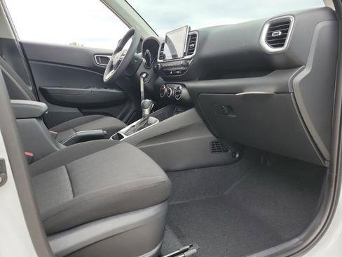 New 2026 Hyundai Venue SE image 17