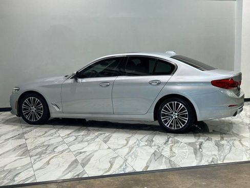 Used 2018 BMW 530i w/ Premium Package RWD image 9
