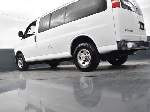 Used 2019 Chevrolet Express 3500 LT w/ LT Preferred Equipment Group image 22