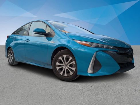 Used 2022 Toyota Prius Prime XLE image 1