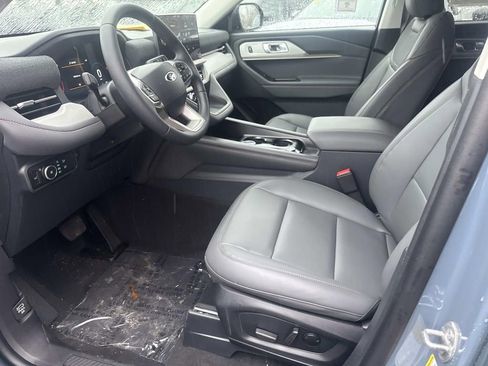 New 2026 Ford Explorer Active w/ Active Comfort Package AWD/4WD image 38