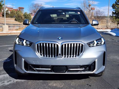 New 2026 BMW X5 xDrive50e w/ Executive Package AWD/4WD image 6