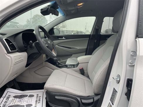 Used 2019 Hyundai Tucson SE image 15