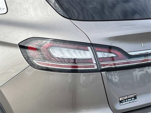 Used 2021 Lincoln Nautilus AWD w/ Equipment Group 101A image 10