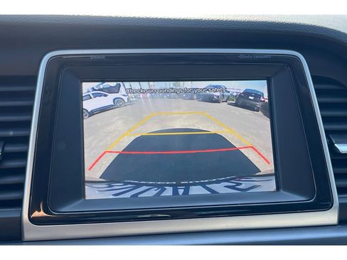 Used 2018 Hyundai Sonata Limited image 25