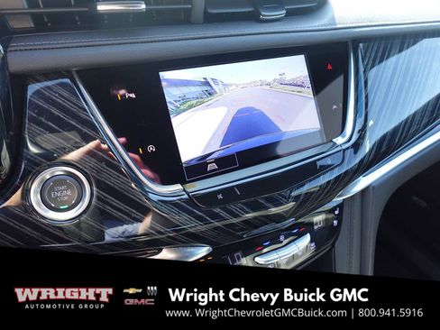 Used 2025 Cadillac XT6 Premium Luxury image 22