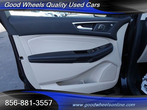 Used 2019 Ford Edge Titanium w/ Equipment Group 301A image 27