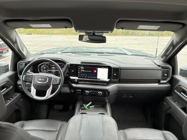 Used 2025 GMC Sierra 3500 SLT AWD/4WD image 14