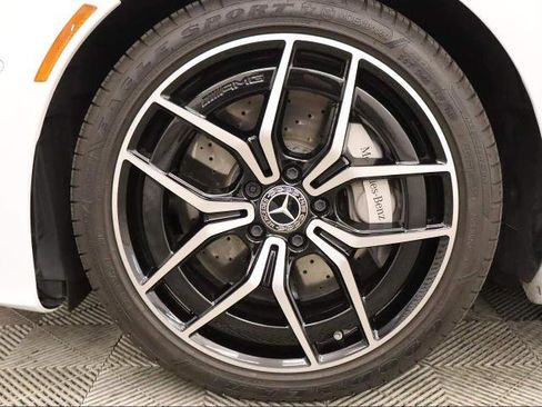 Used 2023 Mercedes-Benz E 450 Coupe image 5