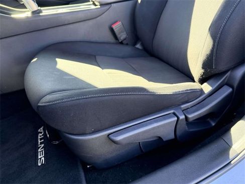 Used 2021 Nissan Sentra SV image 17