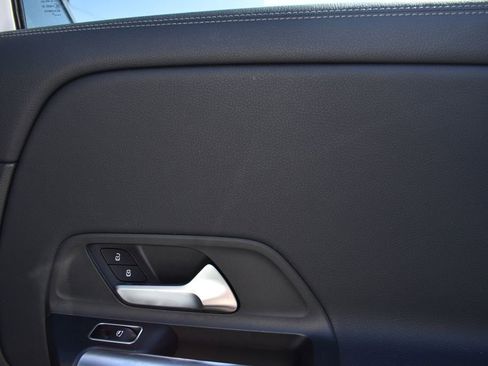 Used 2025 Mercedes-Benz GLA 250 image 26