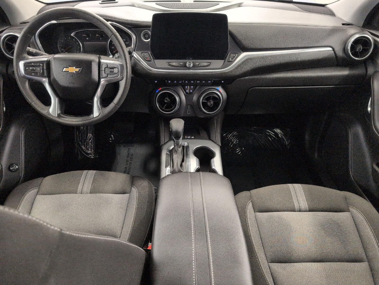 Used 2024 Chevrolet Blazer LT w/ Convenience Package AWD/4WD image 6
