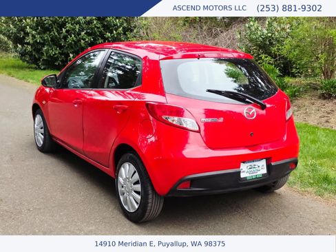 Used 2014 MAZDA MAZDA2 Sport FWD image 3
