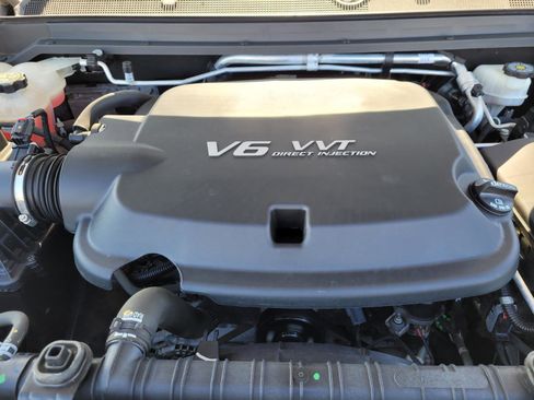 Used 2020 Chevrolet Colorado W/T image 23